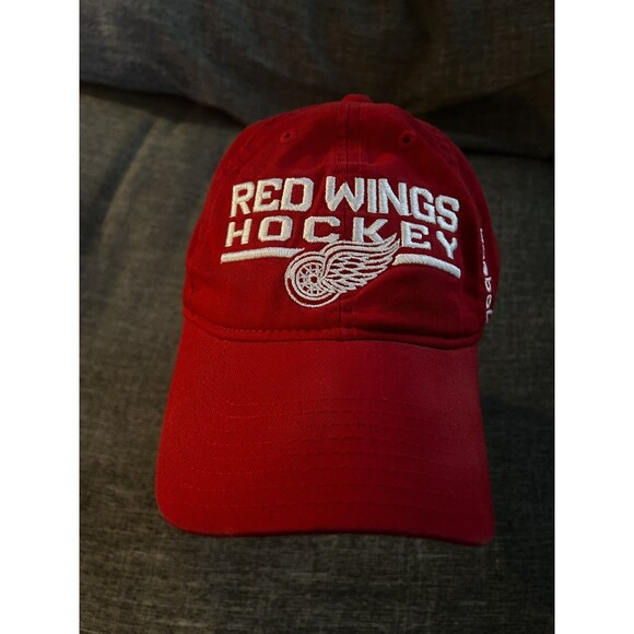 Reebok NHL Detroit Red Wings Hockey Red/White Men's Adjustable Hat - Picture 1 of 6